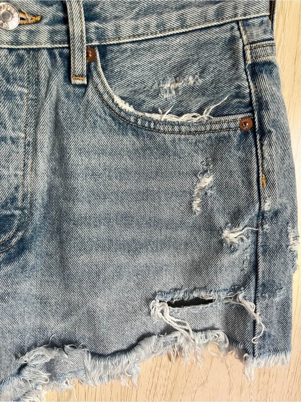 AGOLDE Parker Cut Off Distressed Jean Shorts Sz 26